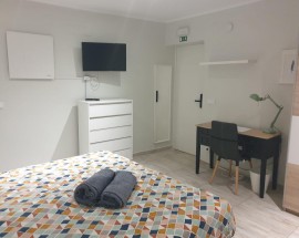 Private Suites Rooms rent single or couple