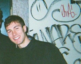 Sou um rapaz Italiano procurando um quarto