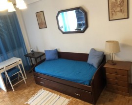 Quarto em Alvalade com excelente varanda