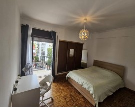 Quarto para arrendar ambiente familiar Carnaxide