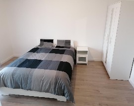 Quarto com WC privativo junto ao tribunal de Braga