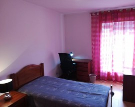 Quarto arrendar em Santa Clara Lumiar