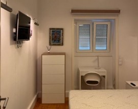 Arrendo quarto com TV em Coimbra Celas