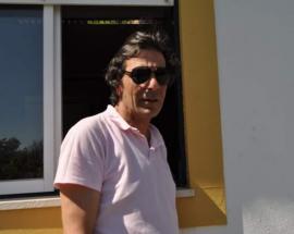 Profissional busca apartamento na Amadora