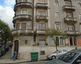 Quartos junto ao Polo I e a Praca da Republica