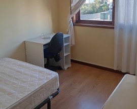 Quartos em vivenda proximo do centro do Porto