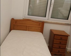 Quarto para rapariga estudante em Lisboa