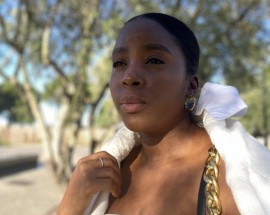 Grupo de tres profissionais angolanas