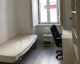 Quarto duplo estudantes com wc Lisboa Cidade Universitaria