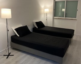 Arrenda se quartos em apartamento Odivelas