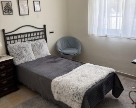 Quarto individual para rapariga em Santarem