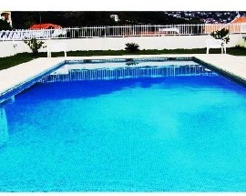 Quarto novo centro Covilha condominio privado com piscina