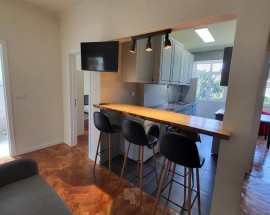 Arrendo 3 quartos apartamento remodelado em Moscavide
