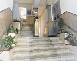 Quarto junto ao metro de Faria Guimaraes