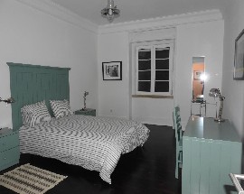 Quartos em belissimo apartamento no Saldanha