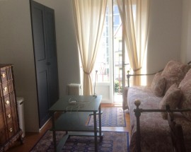 Quarto mobilado e varanda Lisboa Entrecampos