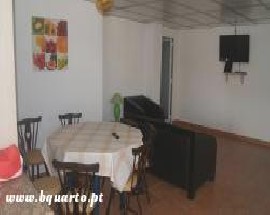Quarto com wc privado Ramada Odivelas