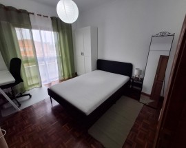 Quartos para a estudantes ou professores no Seixal