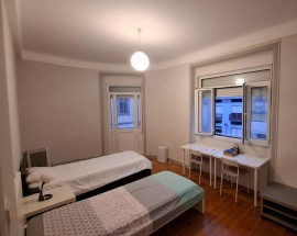 Arrendo quarto no Porto rua do Amial casa partilhada