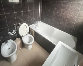 Alugo quartos para meninas Coimbra praca da Republica