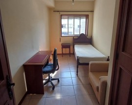 Quarto perto da Universidade no Bairro do Liceu