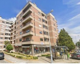Arrendo apartamento T4 Alto da Maia