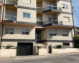 Apartamento renovado no centro de Rio Tinto