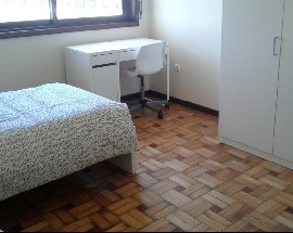 Quartos para estudantes no Porto polo Universitario