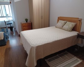 Quarto individual ao lado do Metro com hipotese de garagem