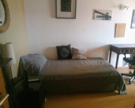 Alugo quarto a solteiro em Oeiras