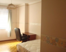 Quarto individual para estudantes na Covilha