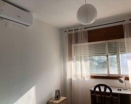 Quarto para rapariga preferencia estudante em Evora