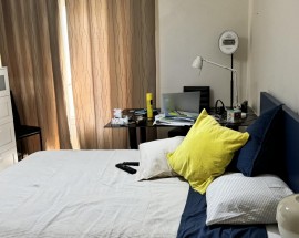Quarto para senhora profissional ou estudante Queluz