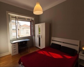 Charm flat in central Porto for students