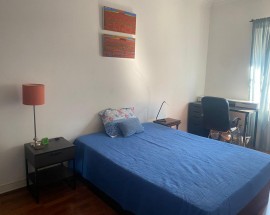 Quarto wc partilhado em Arroios perto do metro