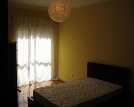 Arrendo 2 quartos num apartamento em Viseu