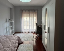 Arrendo quarto a menina estudante junto Catolica de Braga