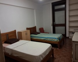 Aluga se quarto partilhado no Porto