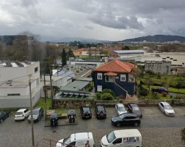Arrendo quarto com privativo em Viana do Castelo