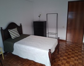 Quarto individual com varanda Lisboa Alhandra