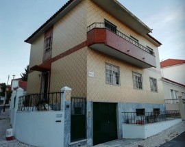 Quarto em Belem aluga se a rapariga ou senhora