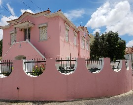 Apartamento independente T2 em moradia Rinchoa Sintra