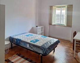 Quarto individual Santarem perto ISLA e Politecnico