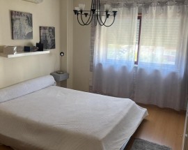 Arrendo quarto casa calma apenas mulheres Seixal
