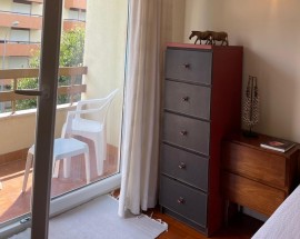 Quarto wc privativo e varanda em Oeiras