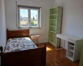 Quarto individual luminoso em Sao Domingos de Rana