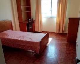Quartos para arrendar a estudantes em Faro