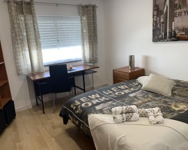 Arrenda se quarto no Montijo