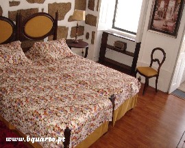 Alugo apartamento de charme Porto Cedofeita