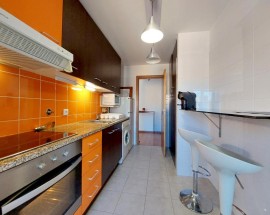 Arrendo quartos em Aveiro Centro Comercial Glicinias